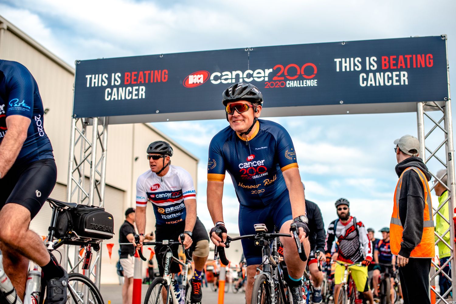 Thousands take part in the MACA Cancer 200 - Harry Perkins Institute of  Medical Research